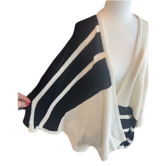 Brochu Walker Alpaca Wool Cardigan Poncho - Universal Size - Picture 11 of 12